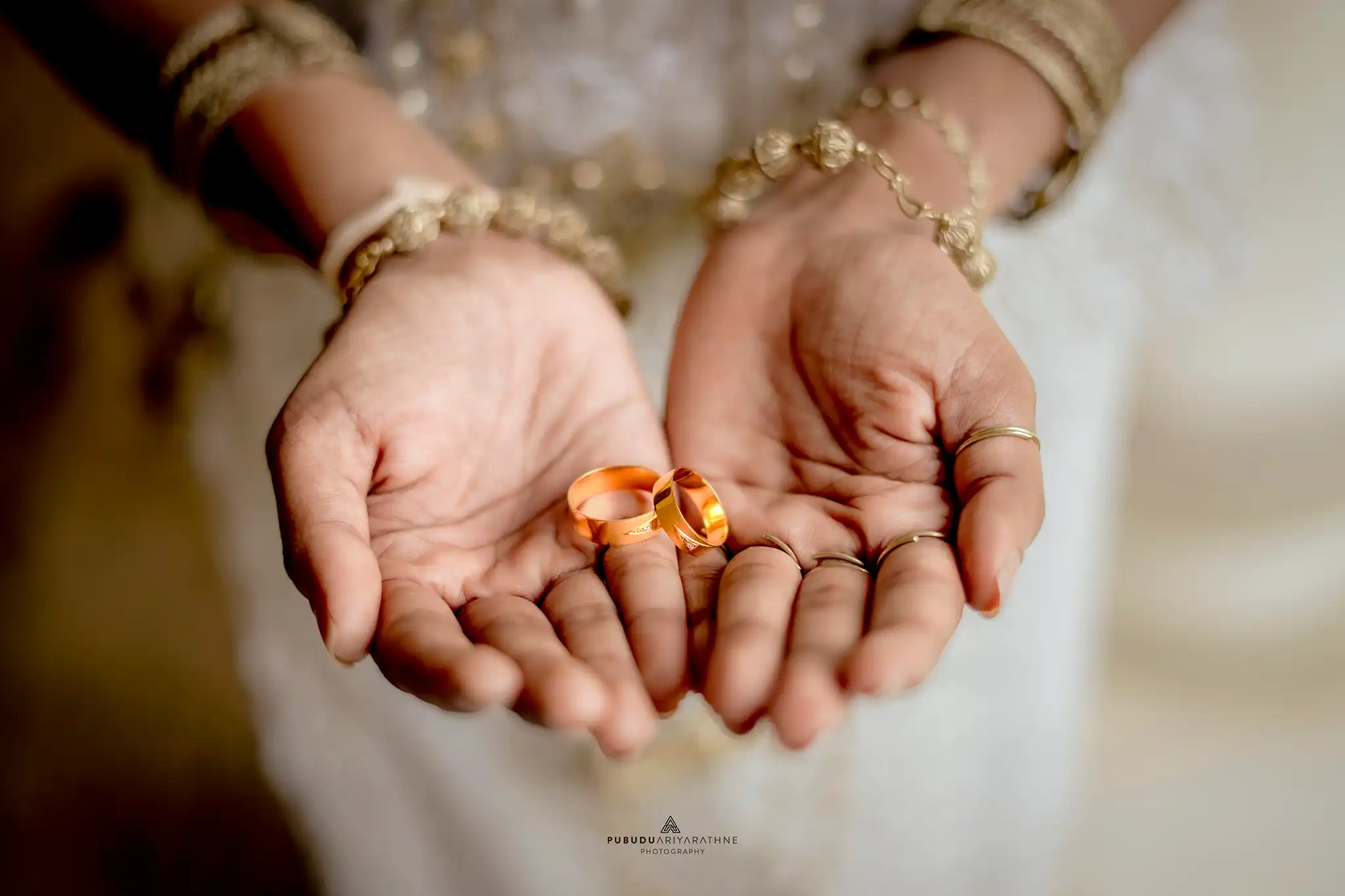 www.pubuduariyarathnaphotography.com